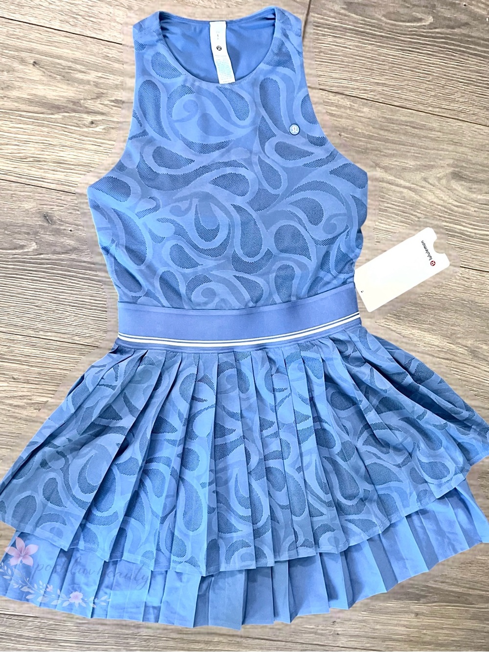 NWT Lululemon Paisley-Mesh Pleated Tennis Dress - Prep Blue/White - Small - Picture 2 of 8